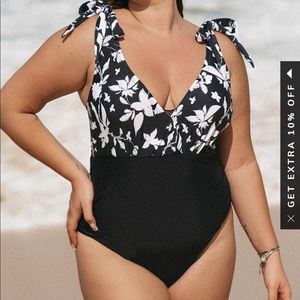 Cupshe one piece bathing suit